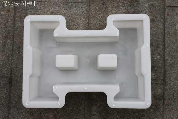 自锁护坡模具